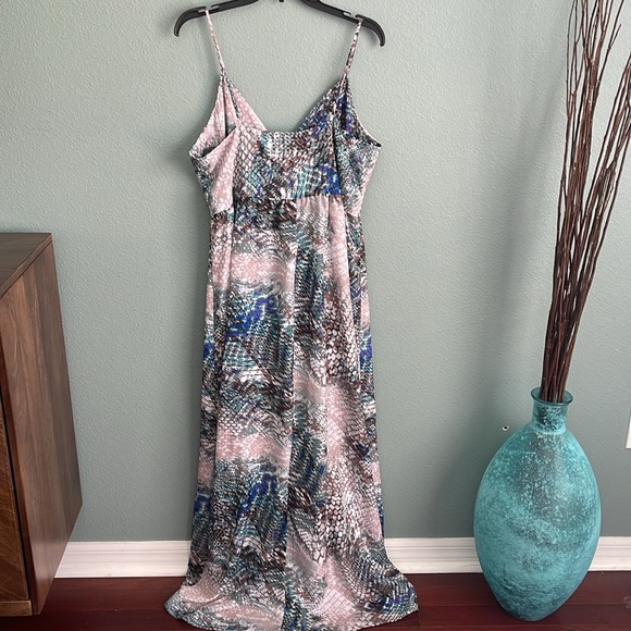 Jennifer Lopez Maxi Dress - Picture 5 of 6